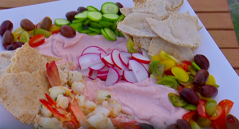 Rainbow Beach Camping Dip Dinner